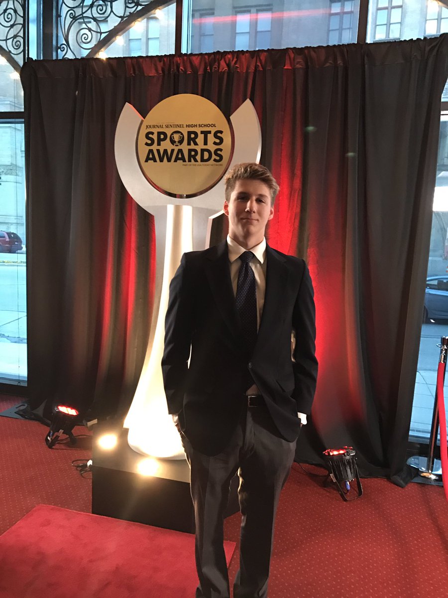 #MJSSportsAwards <a href="/LinniRyan/">Ryan Linni</a>