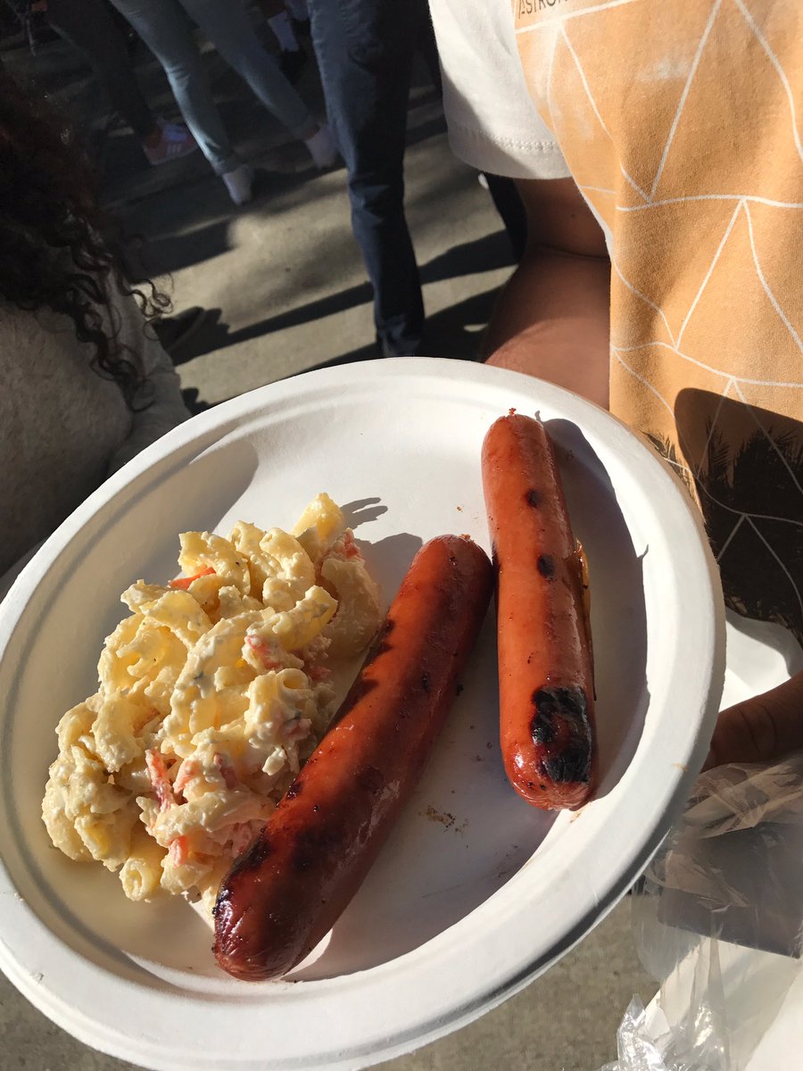 CentralSAA's tweet photo. There's still food at #PolyCentral - come grab some! 😋 https://t.co/ACXBQLI4oa