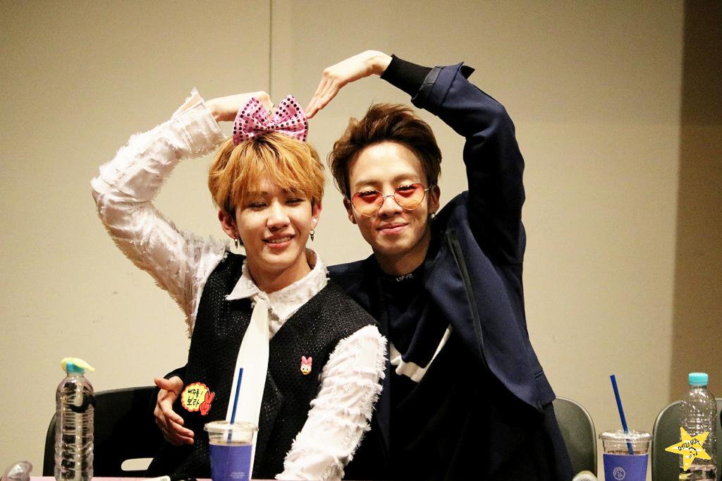 hojoon_honey's tweet photo. Give us some loveeeee!
#stantoppdogg
#cute https://t.co/6yg5f3leto