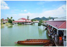 JuniorFarmers's tweet photo. Hey JFers, alumni, family &amp; friends! We're organizing a trip to Thailand, Oct 20. Floating markets, tigers, farms ++ Contact if interested! https://t.co/giRK35fiz8