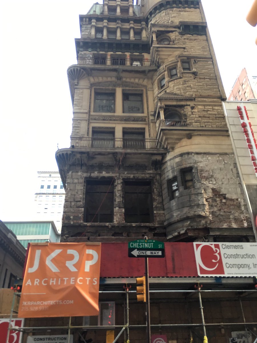 StaceyMosley's tweet photo. Moving right along on Chestnut! #Philly #RealEstate https://t.co/NURIe1v85E