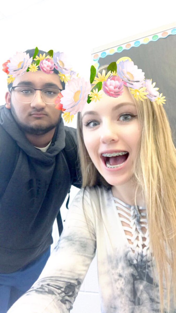 olivia13524's tweet image. happy bday bff💘💘💘love you #mathgrind