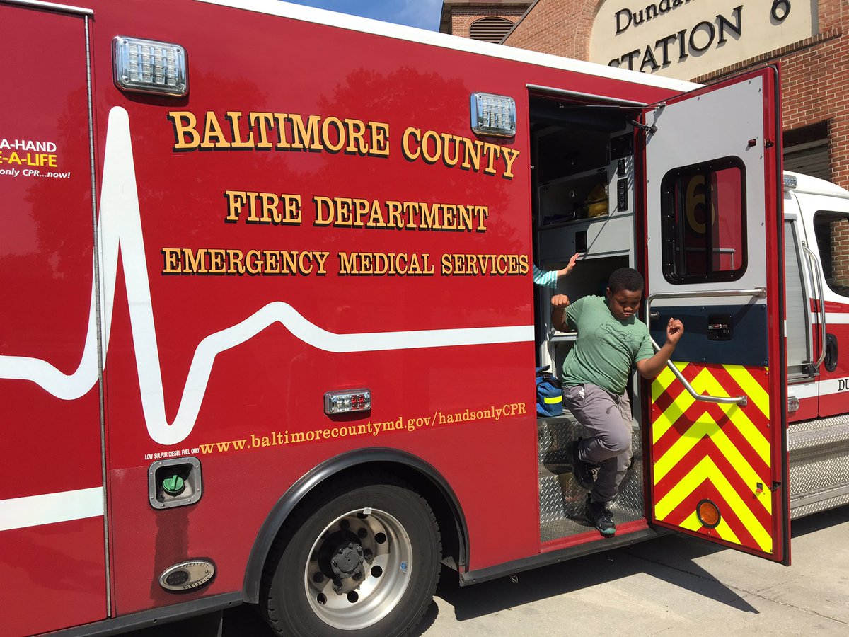 MrGray_BCPS's tweet photo. Ms. Gilbert's class had a great time visiting the Dundalk Fire Station! Thanks for inviting me! @MrsDillonbcps https://t.co/Nfs4JfsZtT