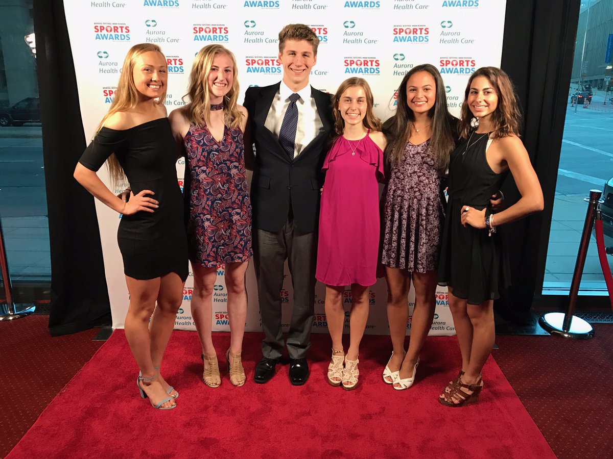 Excited for BCHS athletes at #MJSSportsAwards -especially for <a href="/LinniRyan/">Ryan Linni</a> !