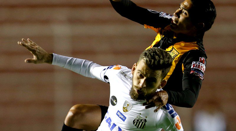 3VSoficial's tweet photo. Com um a menos, Santos empata na Bolívia e se classifica para as oitavas de final da… https://t.co/9m97n57mYY https://t.co/d1TqMu0kuT