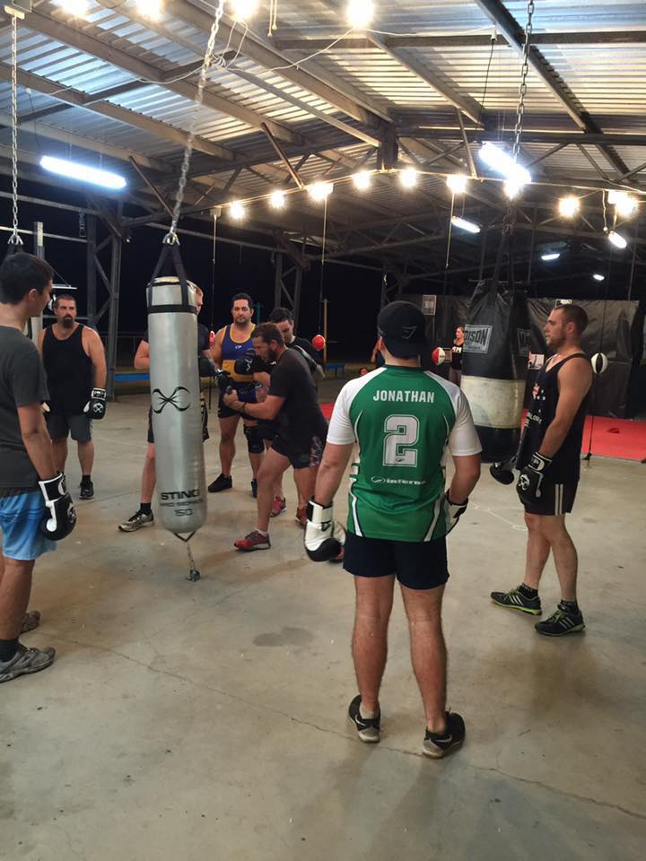 stingsports's tweet image. .@FightLife_Store have worked with Darren and Peta from Middlemount in rural Qld to do this! Incredible Work! #WellDone #stingsports
