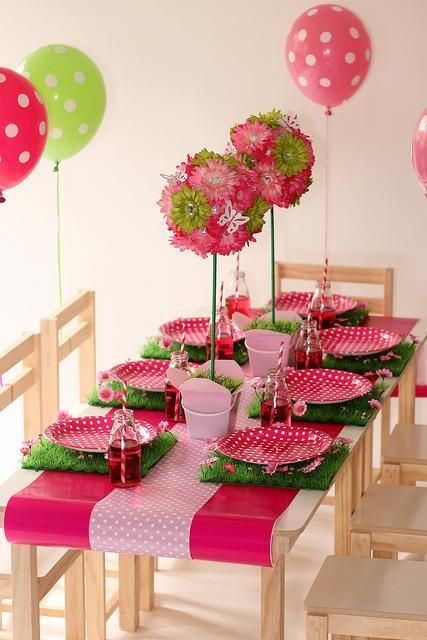 PartyologyInc's tweet photo. Because we all love strawberry shortcake 🍓🍓🍓// See more:  https://t.co/K1xXTvcq7X 

#birthdayparty #firstbirthday https://t.co/aDpTZq6mu0