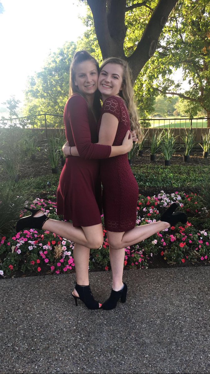 HaeleyPines's tweet photo. Track banquet year 2 was a success👌🏽❤️❤️ https://t.co/H8JzebxdRQ