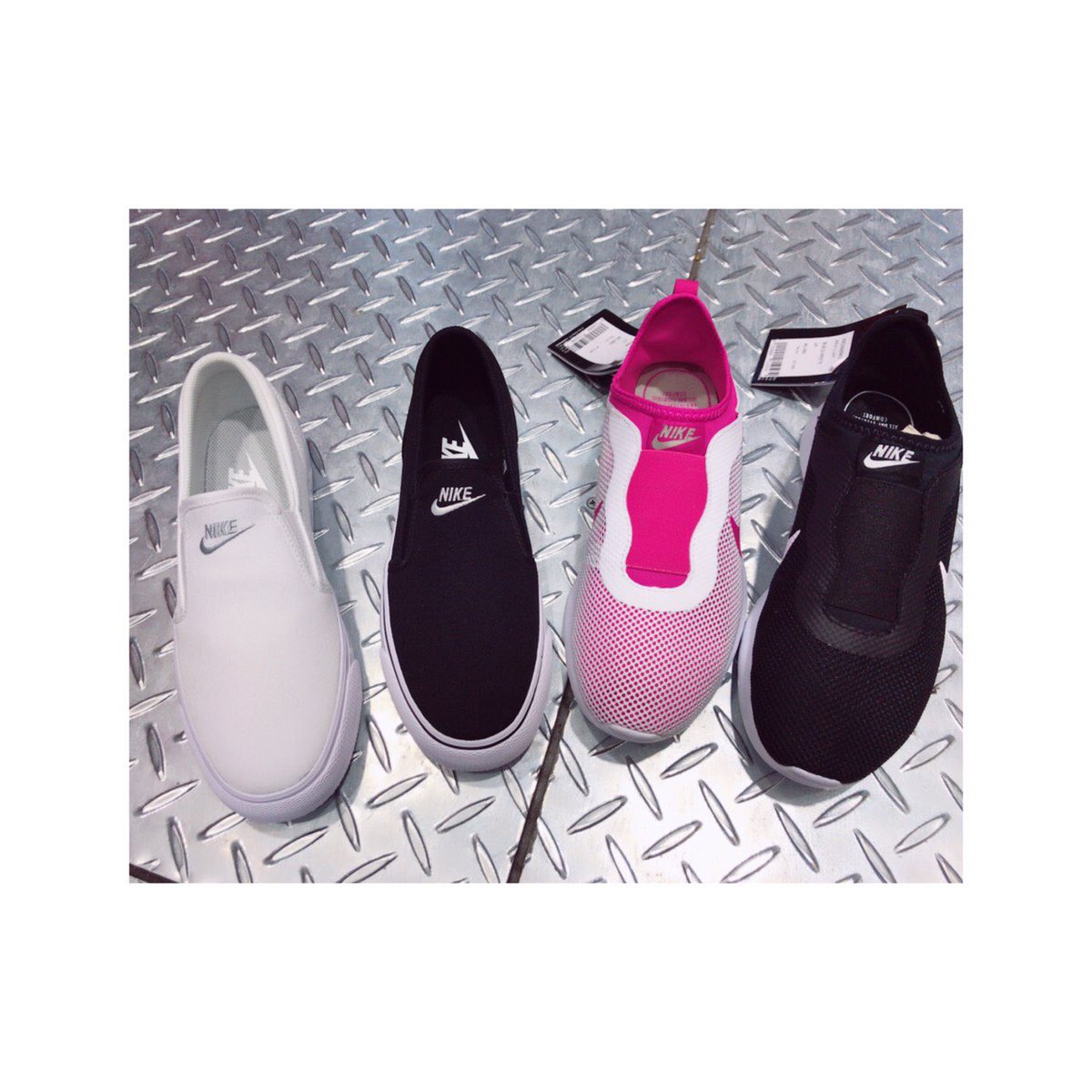 V A 三角公園前店 新入荷 Nikeスニーカー Nikeスニーカーが多数新入荷致しました 可愛いスニーカー からかっこいいスニーカーも 新入荷スニーカー以外にも沢山の レディース メンズサイズございますので 是非店頭までお越しください 5980 Tax V A 三角公園前店 新入荷 Nikeスニーカー Nikeスニーカーが多数新入荷致しました 可愛いスニーカー からかっこいいスニーカーも 新入荷スニーカー以外にも沢山の レディース メンズサイズございますので 是非店頭までお越しください 5980 Tax