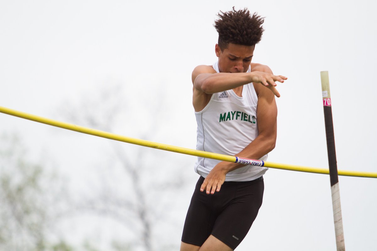 #NHtrack @3michaeljohnson's photo gallery from Day 1 of the D1 Mayfield District: media.news-herald.com/2017/05/17/pho…