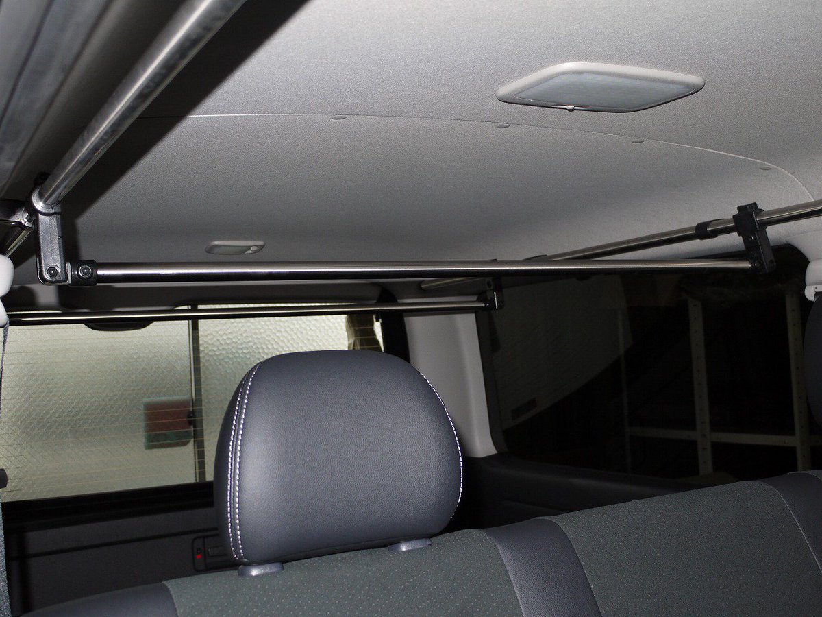 ハイエース専門店flexdream小牧店 Pa Twitter アウトドアでも大人気 カーメイト さんの ハンガーバーmサイズ をご紹介 ハンガーバーを取り付けするにあたりクロスライド サイドバーは必ず取り付けしないといけません 物によって前後の調節もでき車内上の空間を最大