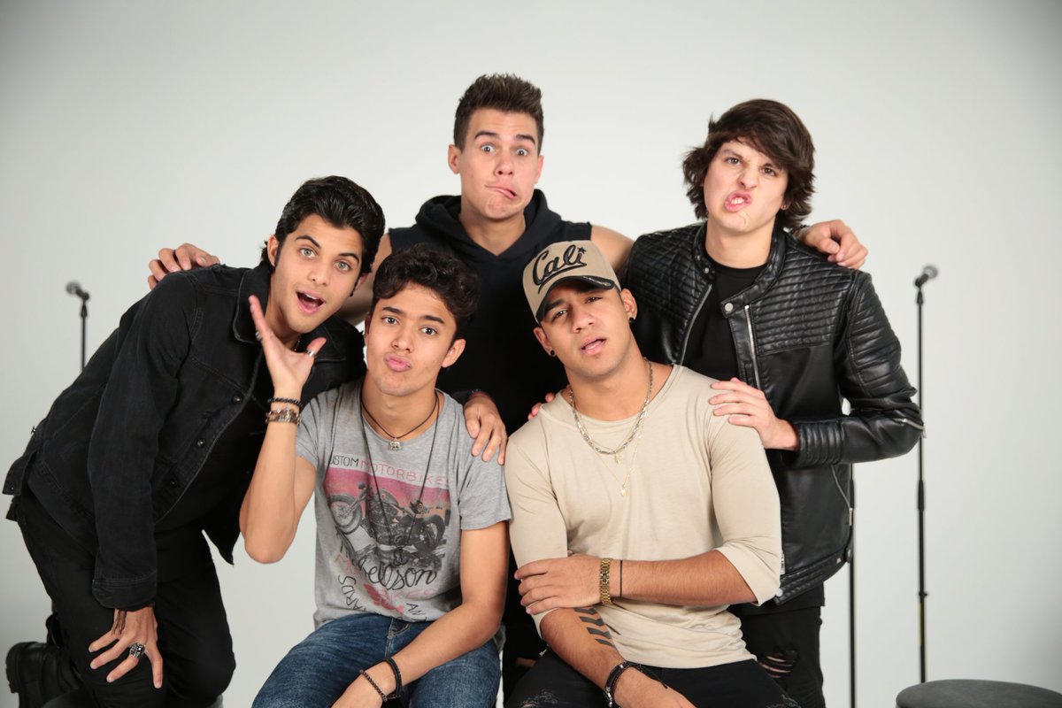 TelemetroRadio's tweet photo. Corre a votar y DALE RT.

RT = voto @MTVLA @CNCOmusic @cncopanama #PREMIOSMTVMIAW #MTVHITCNCO #MTVEXPOPCNCO #MTVACTAPPCNCO https://t.co/f9E3pZ3cJL