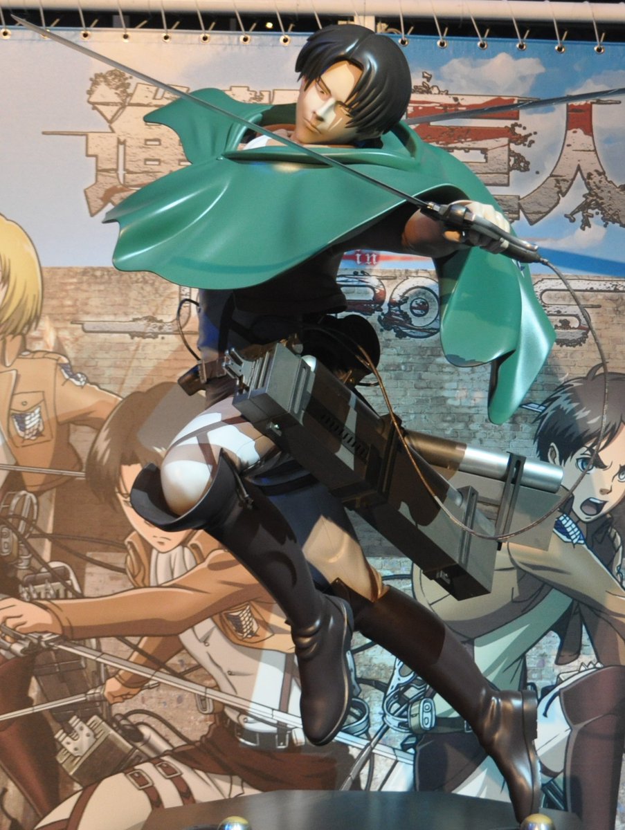 進撃の巨人　リヴァイ　等身大布ポスター 進撃の巨人 選べる等身大布ポスター リヴァイ 【公式通販】