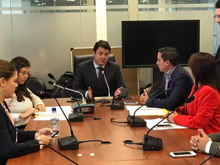SofiaEspinRC's tweet photo. Desde hoy formo parte de la Comisión del Desarrollo Económico, Productivo y la Microempresa. Vamos a redoblar esfuerzos!
#ComisionesAsamblea https://t.co/ikJ4bZy7AP