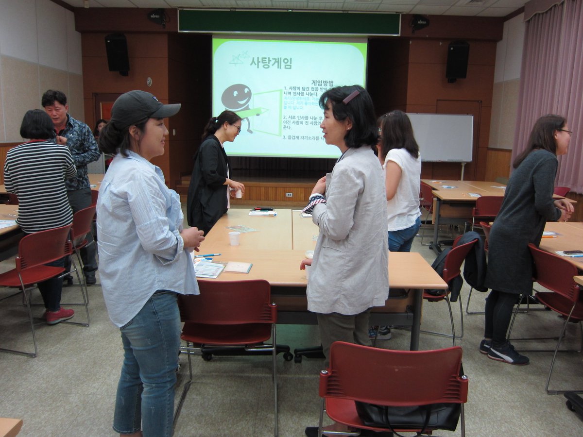 buk_lib's tweet photo. [북수원도서관]베스트(베리굿+스트레스)5월 10일부터 5월 31일까지 매주(수)10시 수원시행복정신건강센터 연계 프로그램입니다. https://t.co/dHwhpErNFK