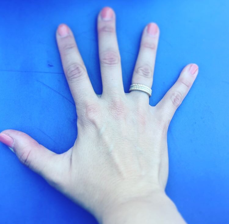 VDesignLab's tweet photo. Good morning☀️Namaste🙏🏻@VDesignLab Ingranaggi Rings @lululemon #yoga #goodmorning #swissyogaconference #hiltl #lululemon #jewelry @shapeways https://t.co/OZpZGBLBjL