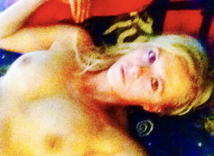 ShilohSweet_MFC's tweet photo. I'm 5'3, 100lbs: I'm lucky 2 still have full C cups- I ❤️My tits- not as big as some of you girls, but what do u think?@TitsNatural https://t.co/SbH8qRCUzZ