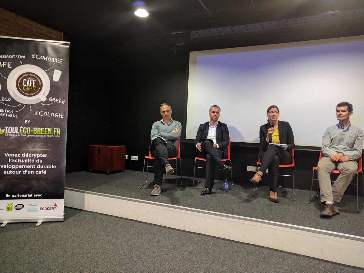 b2rplus's tweet photo. #Syscobat est présente chez @EDFBazacle pour le #café #green. Sujets sur l'adaptation des entreprises aux risques climat #cop21 #basCarbone https://t.co/zjUCD9dnV5