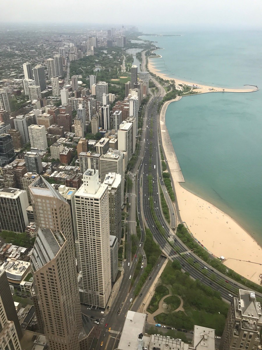 solicis's tweet photo. Solicis est à #Chicago depuis une semaine ! #RA #VR https://t.co/sdGCNvS6cn