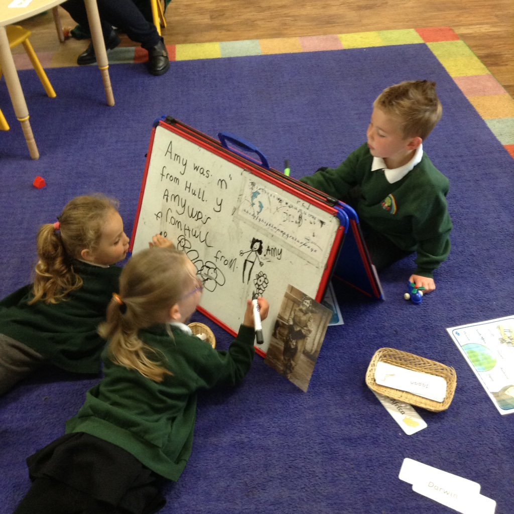 TPAF2LB's tweet photo. We are loving learning about Amy Johnson @TheParksAcademy #amothforamy #amywonderfulamy #hull2017 https://t.co/F0hjFxGGy5