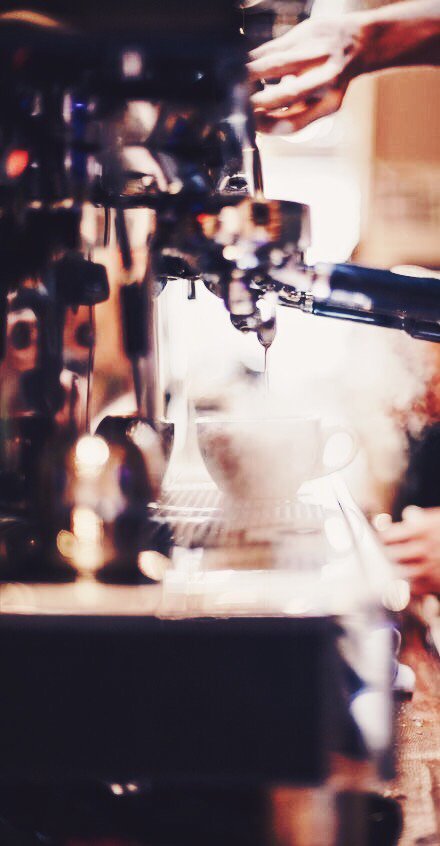DobsonsCoffee's tweet photo. It's Thursday morning folks! And great ideas start with great coffee. https://t.co/Tkkc1nKIoW