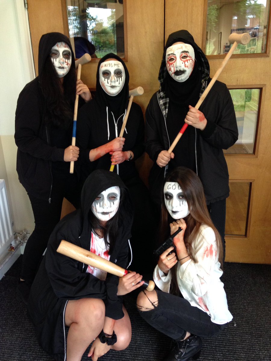 This year's #leavers are so dedicated to #fancydress ! #funtimes #kevihs