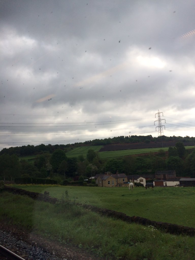 Tiny_Window's tweet photo. We're v glad to be on the way to the lovely @HullTruck to share our work with venues north conference as a guest of @YorkTheatre https://t.co/0LKUcAQFX0