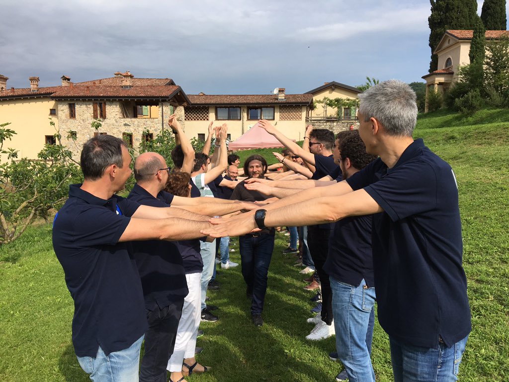 giulioroggero's tweet photo. Inizia il camp di @intre_it ! #giochi #unconference #hackhr con @marcocalzolari @agilereloaded https://t.co/3F5EYVSeOj