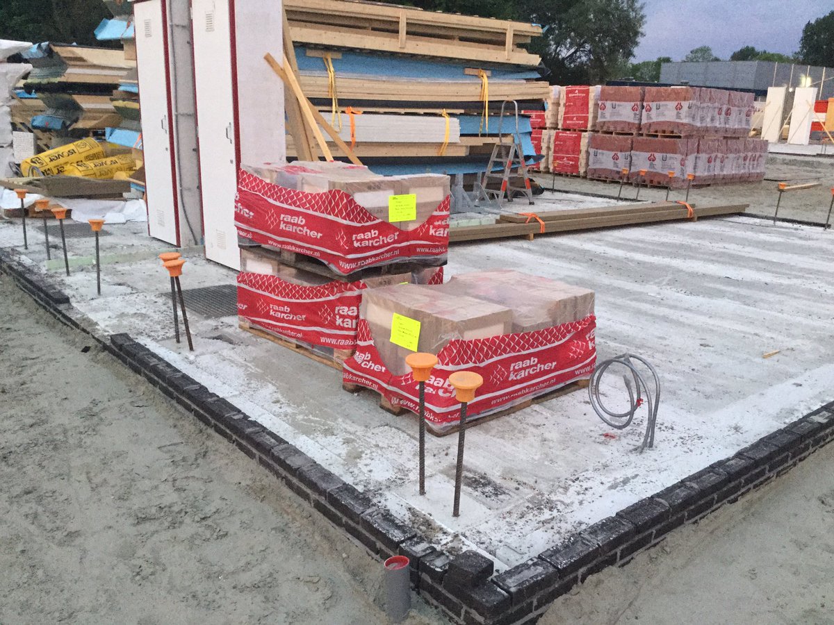 HendrikMiddel's tweet image. 49 woningen Melisseweg Groningen. Wij staan in de startblokken om de eerste woning voor #Amvest te plaatsen. @VanWijnenGroep.