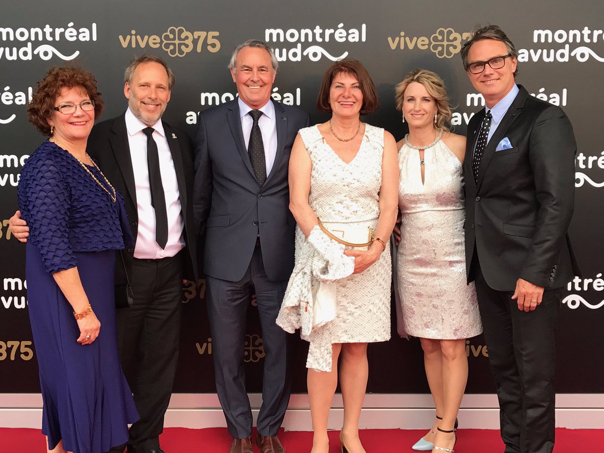 Bravo pour le travail colossal des organisateurs de #Montreal375 et félicitations à <a href="/DenisCoderre/">DenisCoderre</a> pour ces festivités grandioses! #polmun