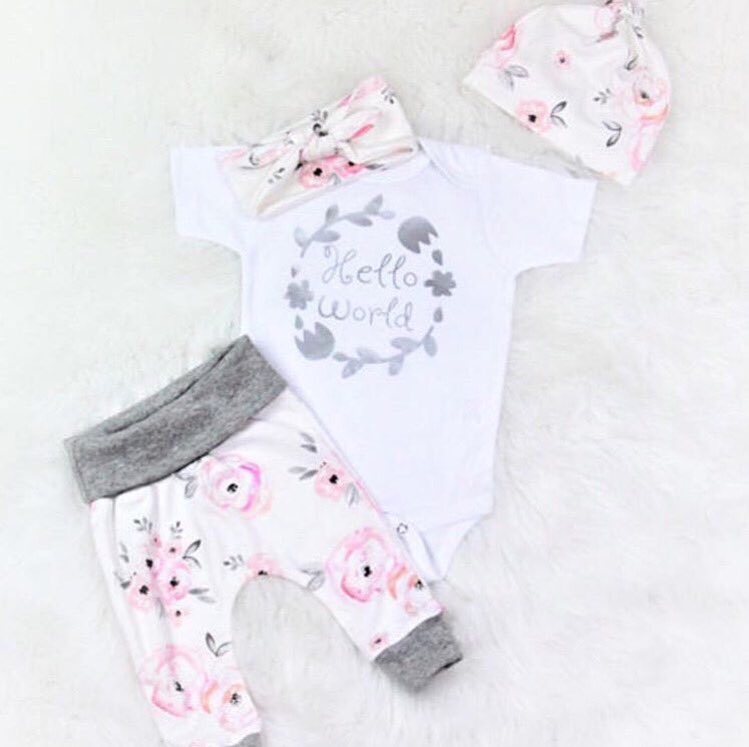 silverkaos's tweet photo. Bibiti Bobiti Boutique made the cutest little outfit w/ my blushing roses print, available on @spoonflower 🌸

#baby #babyfashion #babystyle https://t.co/ZcF56Uzujh