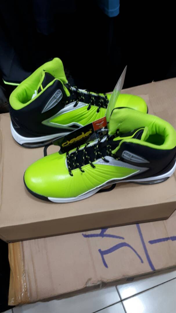 PerbasiCilegon's tweet photo. Basket ?? @DesleShoes aja https://t.co/eS0mySgTIj