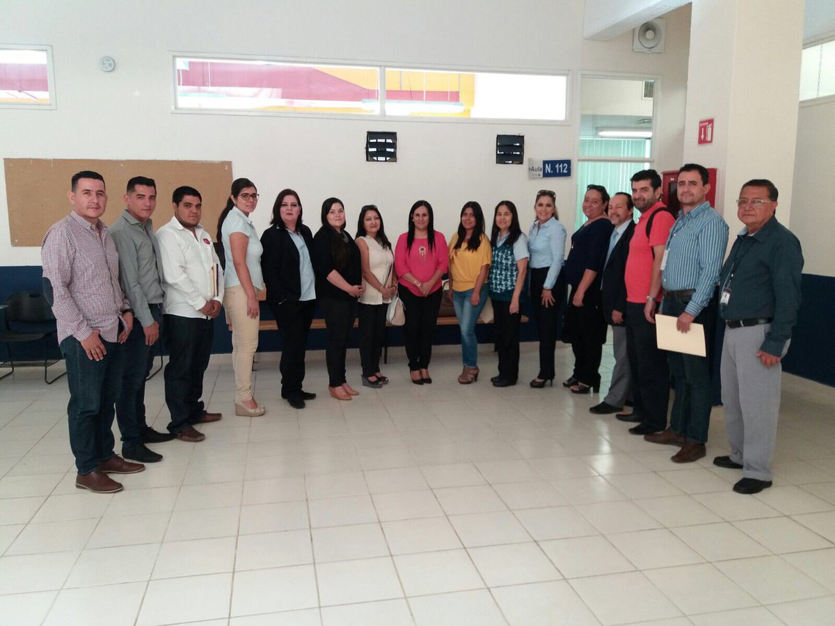 REDJAL_ORG's tweet photo. Hoy tuvimos reunión con los organizadores de #digitaleconomicforum e incubadoras, vamos a participar mostrando los mejores emprendimientos https://t.co/2qoXBB5HLt