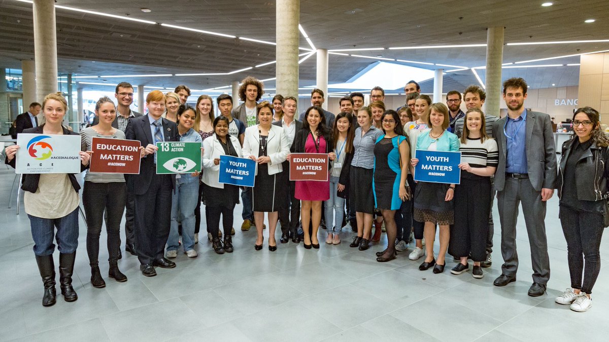 Youth briefing with <a href="/PEspinosaC/">Patricia Espinosa C.</a> #UNFCCC. Young people are agents of change #Education and #Youth are crucial for #Climateaction #ACENow !