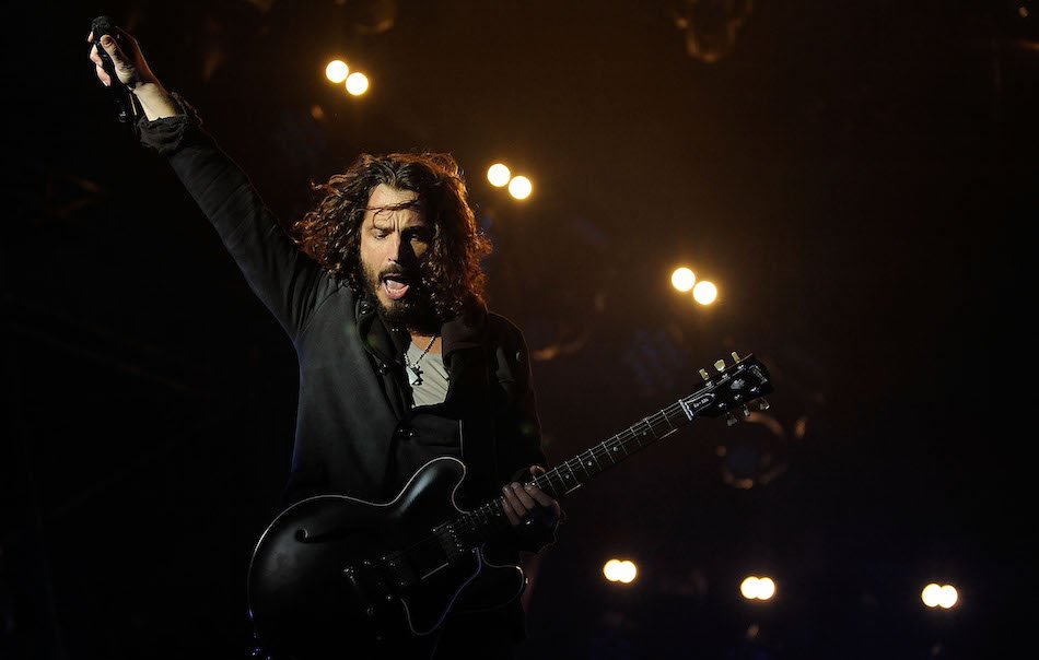 RollingStoneita's tweet photo. È morto #ChrisCornell: 
https://t.co/Hxl0cXifdh https://t.co/WK1duBs5PO