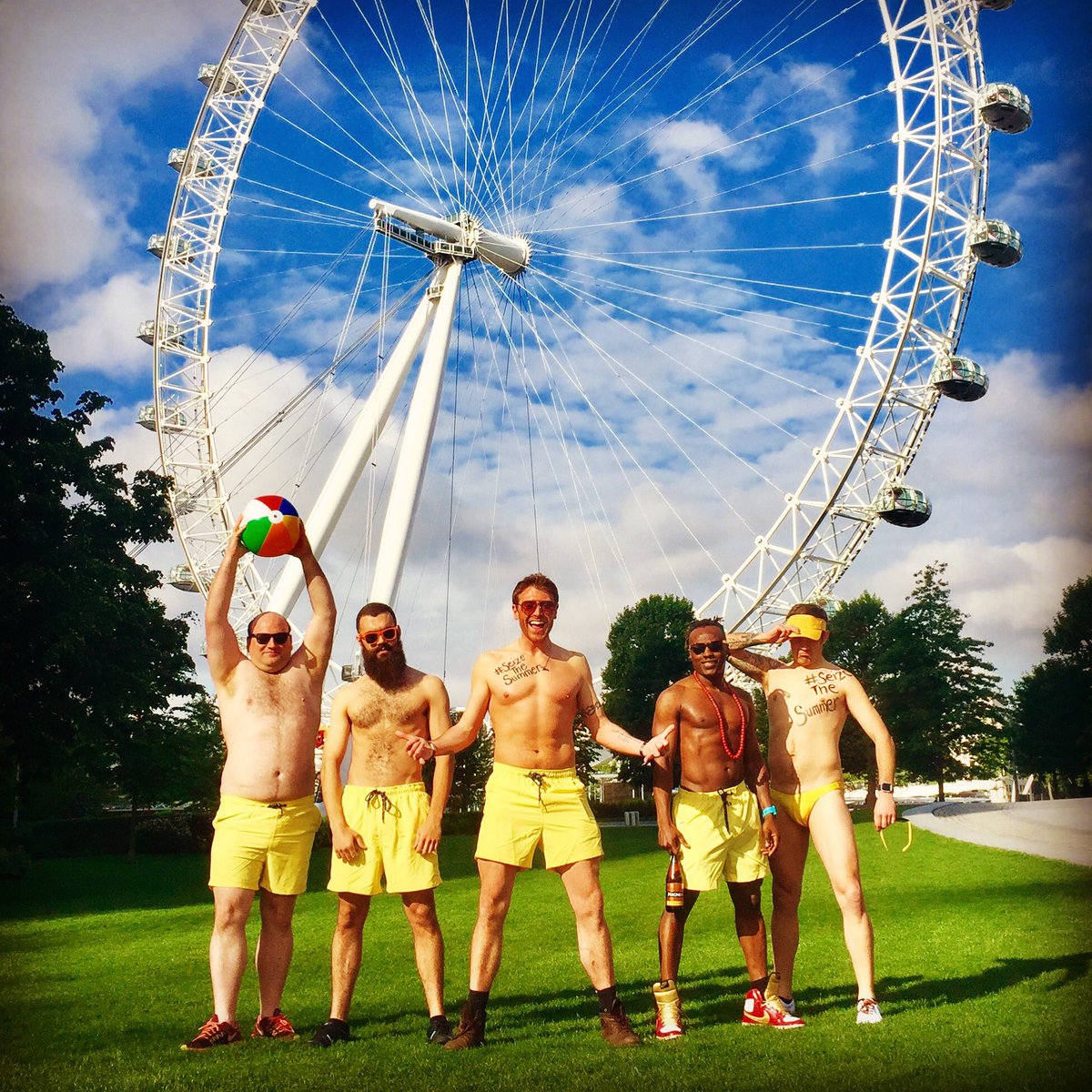 MagnersUK's tweet photo. London, it's time to #SeizeTheSummer... Release the trunks! https://t.co/HnMtr46vL7