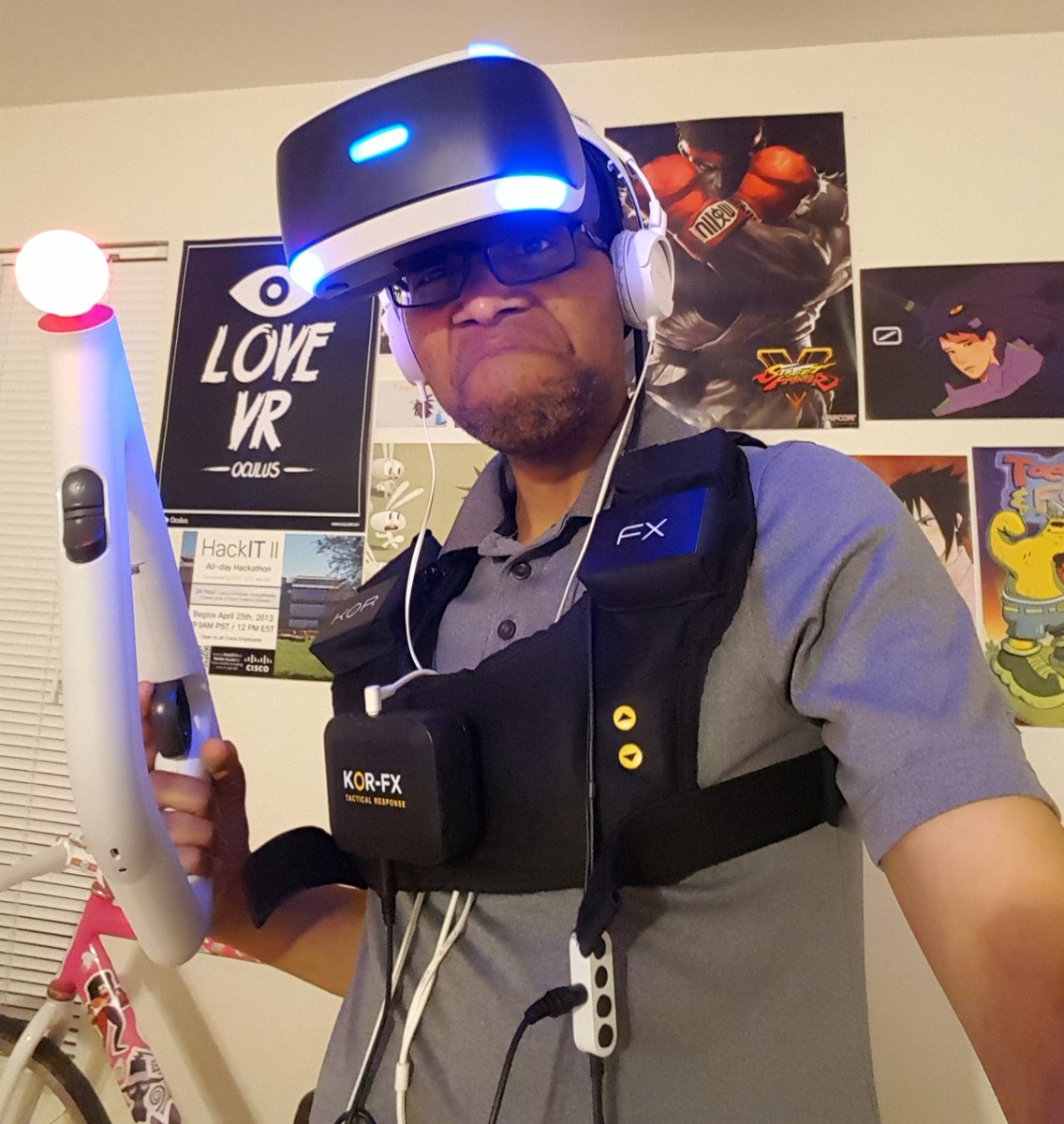 CymaticBruce's tweet photo. #PSVR? Check.

#Farpoint and #AimController? Check.

@KorFxHaptics vest? Check.

LETS KILL SOME SPIDERS https://t.co/HAJyC4AeIr