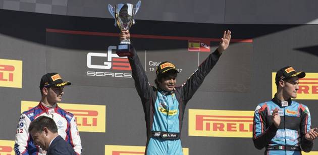 sexymeena86's tweet image. Who has become the first Indian driver to win the race in the GP3 Series? #DineshSingh… indian7.in/who-has-become…