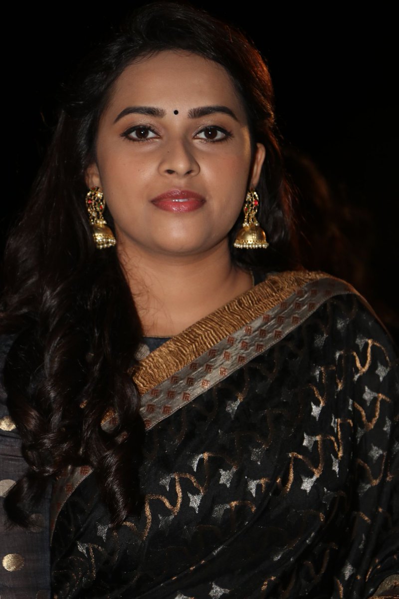 FullOnCinema's tweet photo. After acted in #SangiliBungiliKadhavaThorae , I am no more scared of horror films says @SDsridivya #SBKTFrom19thMay #SBKTFromTomorrow https://t.co/oc1dpnsVoW