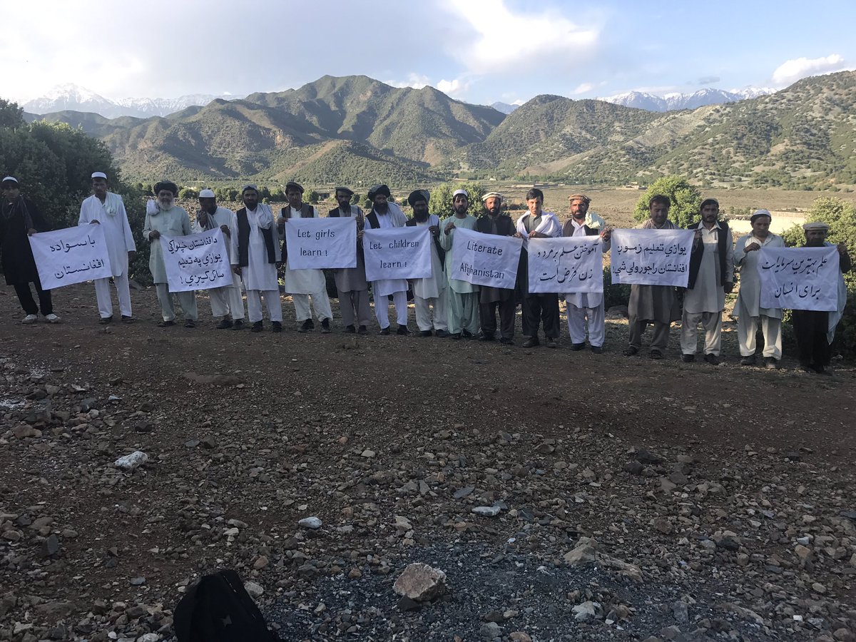 matiullahwesa's tweet photo. Meeting tribal leaders and elders at Dand pattan district of Paktya to discuss support for girls education
#AFG #triballeaders #girleduction https://t.co/Lg284K6tHT