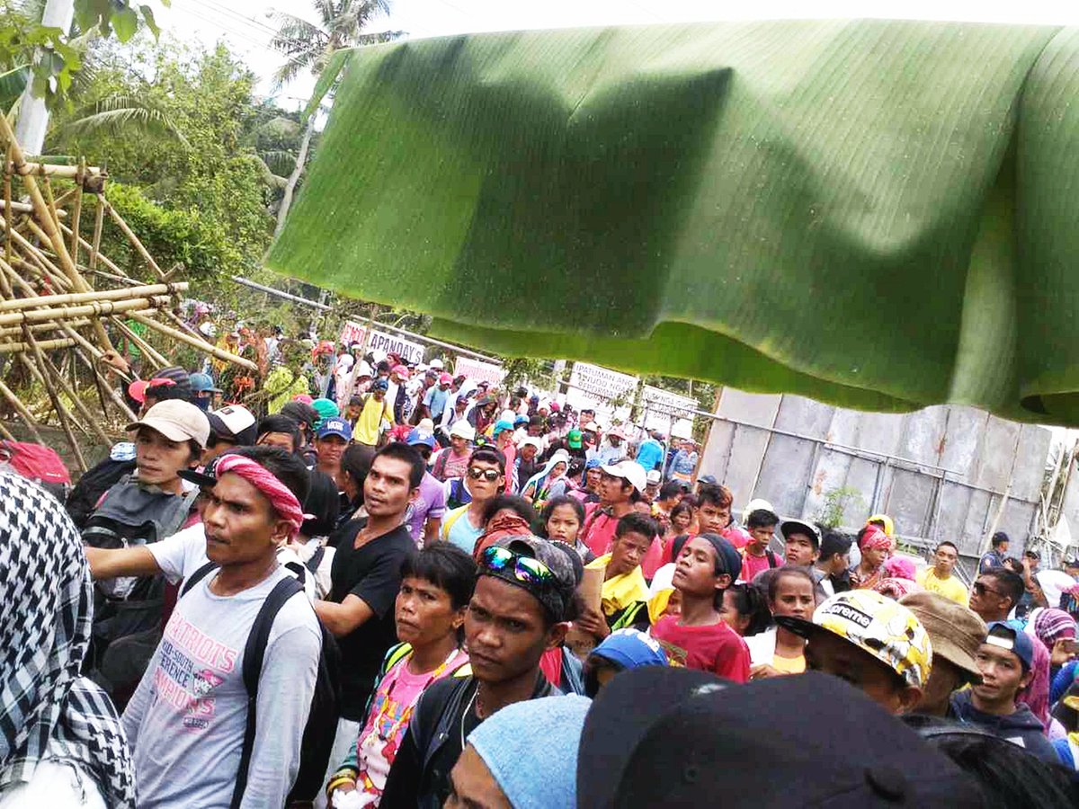 AnakpawisPL's tweet photo. MARBAI farmers occupy the Lapanday-grabbed 145-hectare land in Tagum City, Davao Del Norte. #OccupyLapanday #FREELANDDISTRIBUTION https://t.co/4vpW7z2vaK