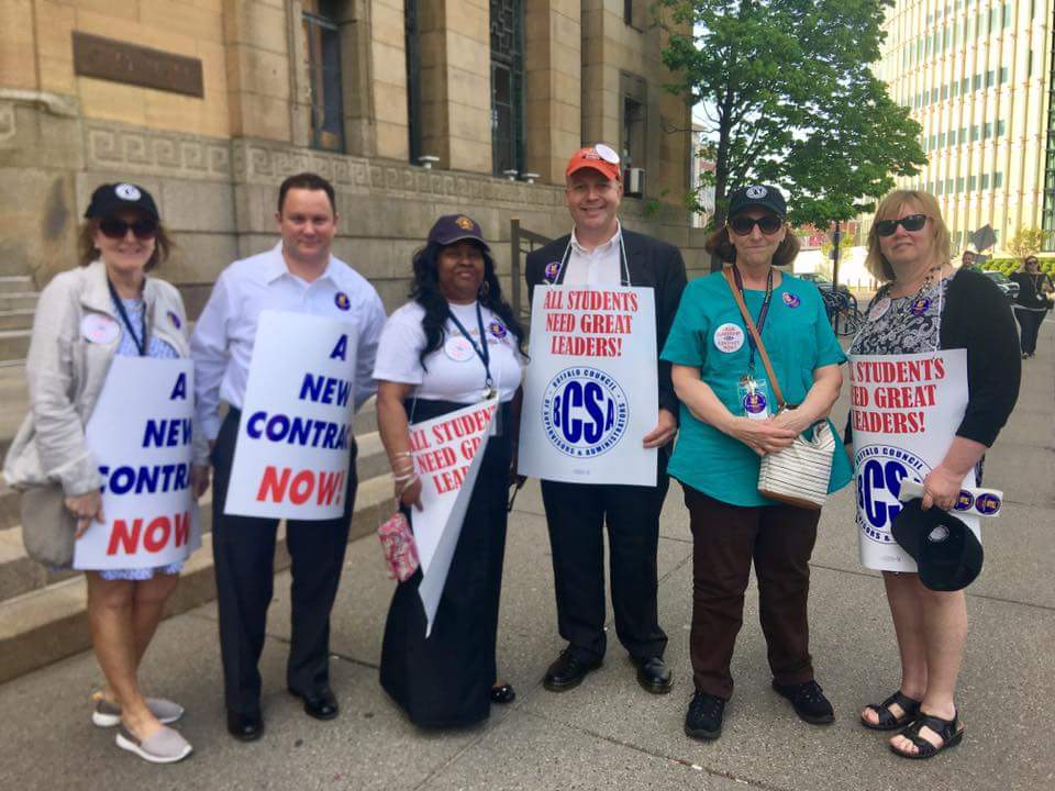 BfloTeachersFed's tweet photo. All students need great leaders. BCSA members need a #NewContractNow https://t.co/qCTl1TB9NE