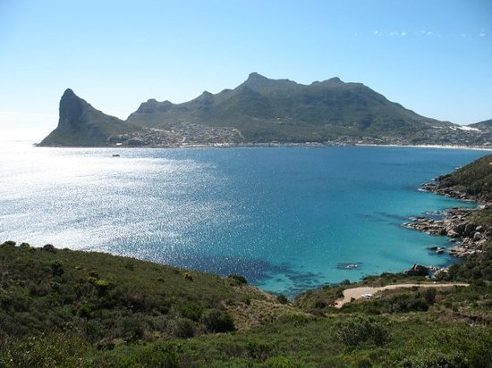 wheyoZA's tweet photo. There are 2 things beautiful about Hout Bay, the scenery and the fact that you can grab a #WheyO at the local Super Spar. https://t.co/vavIYqA3P4