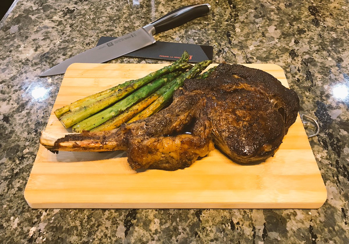 _alexchu's tweet photo. @GordonRamsay what do you think of my tomahawk steak? #HomeCooking https://t.co/QzQTdjj3UM