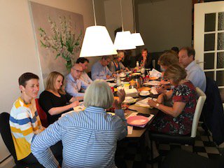 HelmavdBerg's tweet photo. Action Learning: 10E aanpak vraagt ook om borging met bijvoorbeeld microlearning blijkt uit verhaal @AcademyBuilders https://t.co/ImGRBxYY4C https://t.co/ShvS3mrpq5