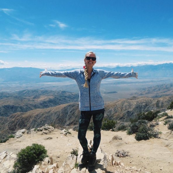 PinstoKill's tweet photo. โโin Pins at the Andreas Fault with @thedailysavant #p2k #leggings #travel #scatteredleaf https://t.co/Sxxdjy0LSt