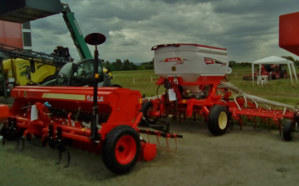 solagrupo's tweet photo. #Solá en #BATAAgro Spring Exhibition (Bulgaria), del 16 al 19 de mayo, con nuestro distribuidor #ZLATEX.
#BATAAgro2017 #Bulgary #Seeddrills https://t.co/UGAB5ELZpI