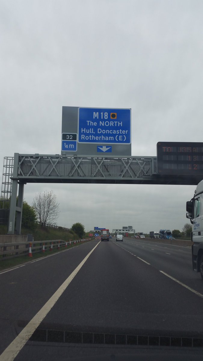 DecoRacers's tweet image. A really exciting fact finding trip to the banks of the river humber. Meeting brilliant people, who do brilliant work.