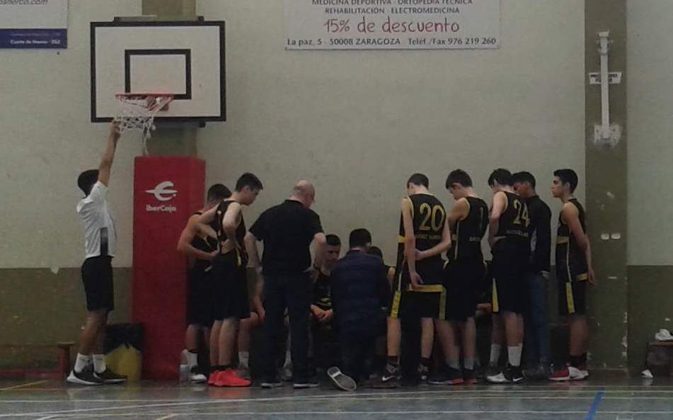 AntonioLuque10's tweet photo. Mil gracias a @Esteve06 por tu trabajo y dedicación con el #C1M del @BasketAlmeda Te deseo lo mejor en tu nueva etapa Hasta siempre, mister! https://t.co/pCtDNKNiv6