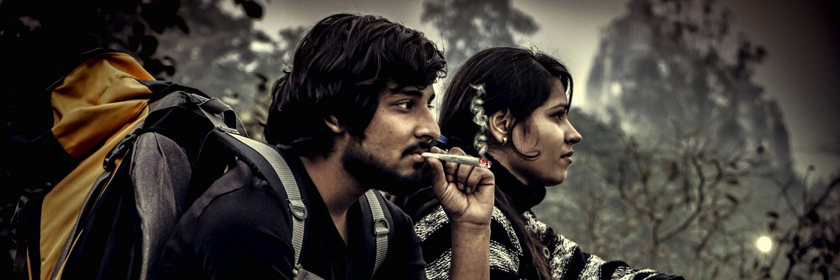 CREATES21's tweet image. #world #intense #noonecare #smoking #turninglife